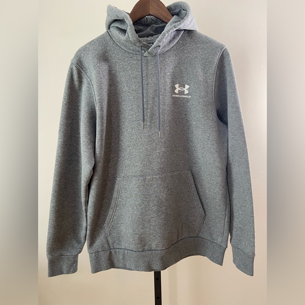 Men’s Under Armour Icon Fleece Hoodie size medium Pitch